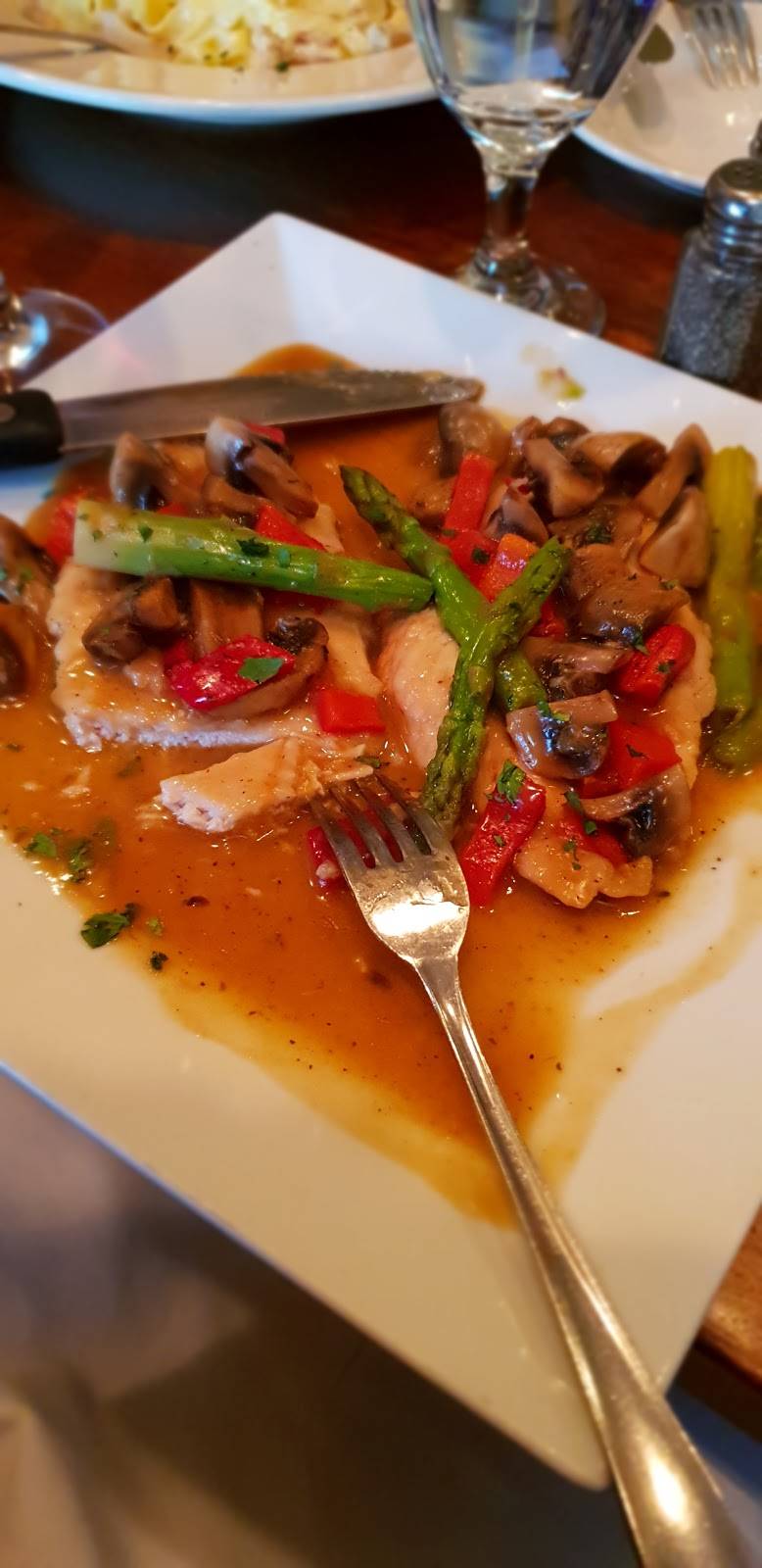 Carinis Pizzeria & Restaurant | restaurant | # E, 5062, 822 E Center St, Wallingford, CT 06492, USA | 2032656163 OR +1 203-265-6163