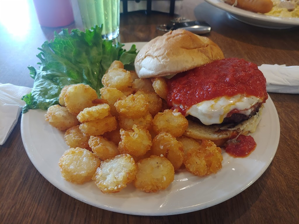 The Rink Sports Bar & Grill | restaurant | 301 Hat Trick Ave, Eveleth, MN 55734, USA | 2182488582 OR +1 218-248-8582