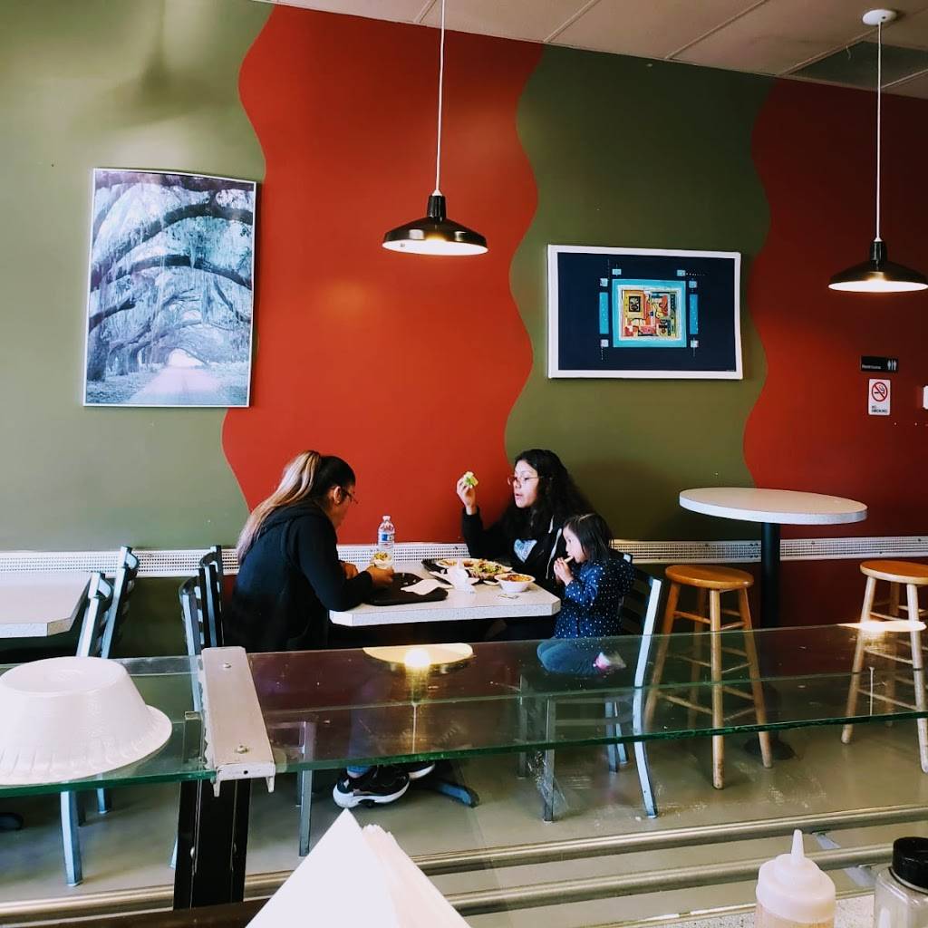 Dinos Gyros & ice cream shop | restaurant | 126 SW 148th St, Seattle, WA 98166, USA | 2068388620 OR +1 206-838-8620