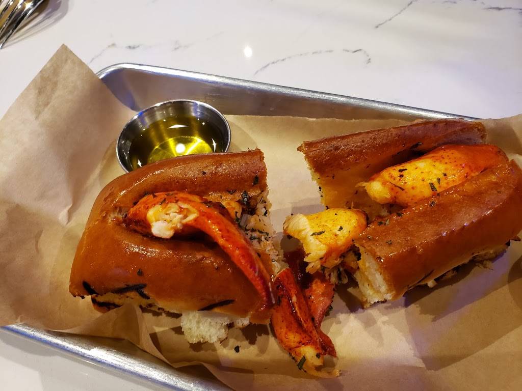 EMC Seafood & Raw Bar Rowland Heights | restaurant | Rowland, 19101 Colima Rd, Rowland Heights, CA 91748, USA | 6265811111 OR +1 626-581-1111