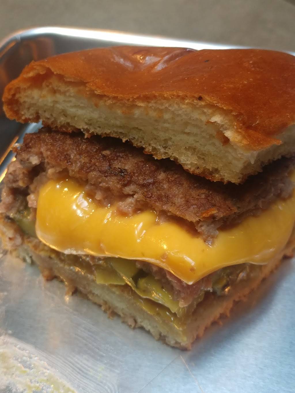 Dels Hideout | restaurant | 5351 Adobe Falls Rd, San Diego, CA 92120, USA | 6192558175 OR +1 619-255-8175