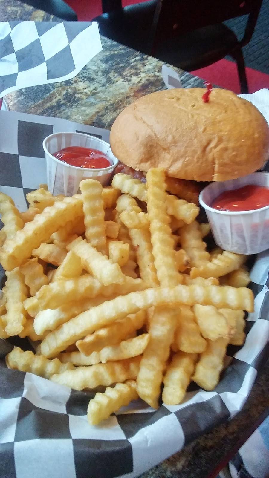 18 Main Street Bar & Grill | restaurant | 18 S Main St, New Castle, KY 40050, USA | 5028454555 OR +1 502-845-4555