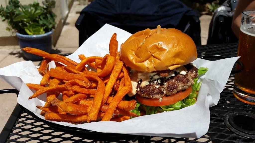 Tys Burger House | restaurant | 515 Mission Ave, Oceanside, CA 92054, USA | 7607575890 OR +1 760-757-5890