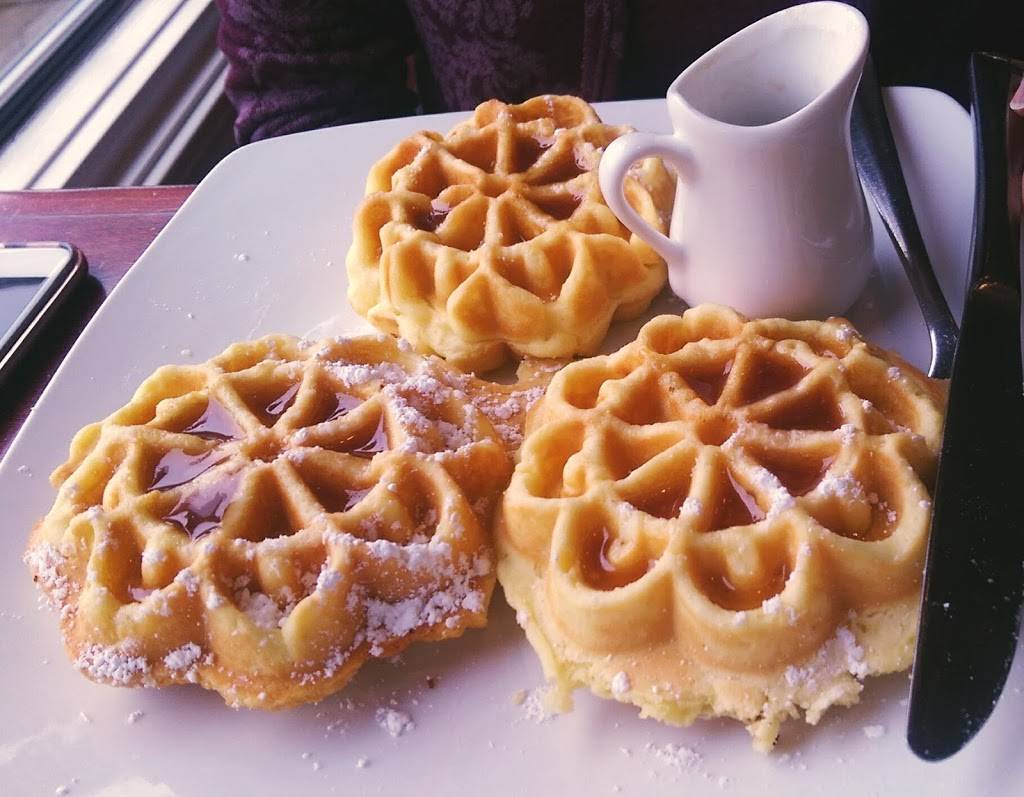 Cheddar Box Too | restaurant | 109 Chenoweth Ln, Louisville, KY 40207, USA | 5028961133 OR +1 502-896-1133