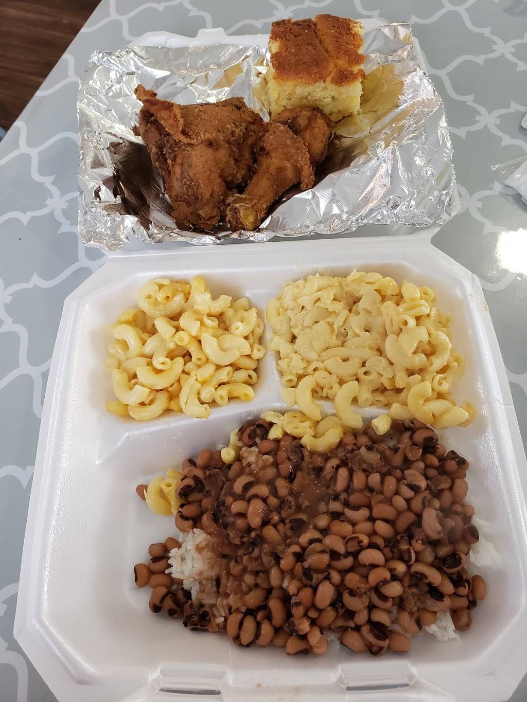 Reel Southern Cooking | restaurant | 1111 Green Ave, Orange, TX 77630, USA | 4093304156 OR +1 409-330-4156