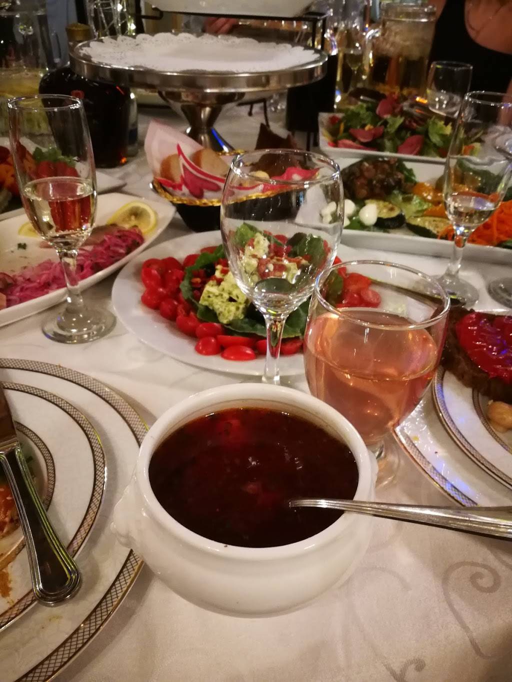 Ivy Castle by Renaissance the Creek | restaurant | 2120 Dundas St E, Mississauga, ON L4X 2V3, Canada | 4164649797 OR +1 416-464-9797