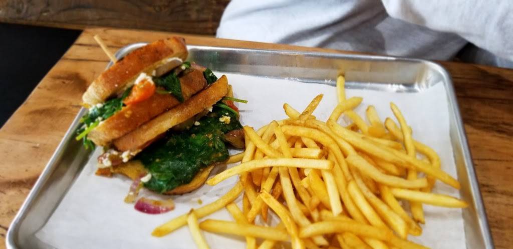 The Grind Burger Bar & Tap Room | restaurant | 7500 W Stacy Rd #150, McKinney, TX 75070, USA | 4696317330 OR +1 469-631-7330