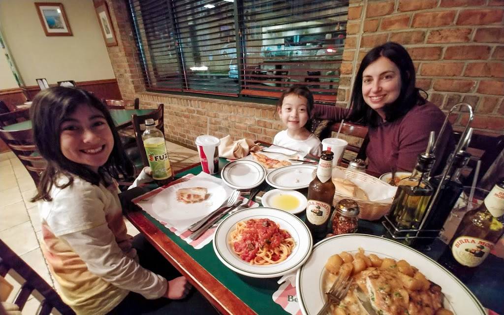 Vittorios Pizza | restaurant | 21 Cedar Swamp Rd, Glen Cove, NY 11542, USA | 5167597510 OR +1 516-759-7510