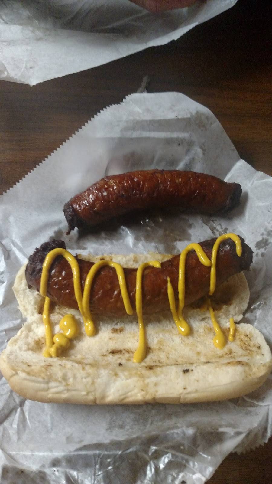 Helens Sausage House | restaurant | 4866 N Dupont Hwy, Smyrna, DE 19977, USA | 3026534200 OR +1 302-653-4200