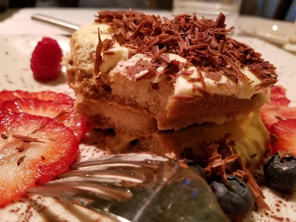 Michaelangelos | restaurant | 2198 Murray Hill Rd, Cleveland, OH 44106, USA | 2167210300 OR +1 216-721-0300