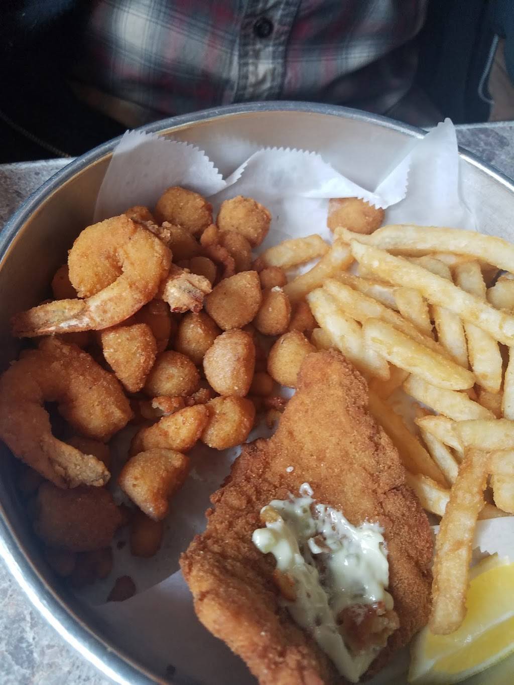 Buoy One - Riverhead | restaurant | 1175 W Main St, Riverhead, NY 11901, USA | 8332869663 OR +1 833-286-9663