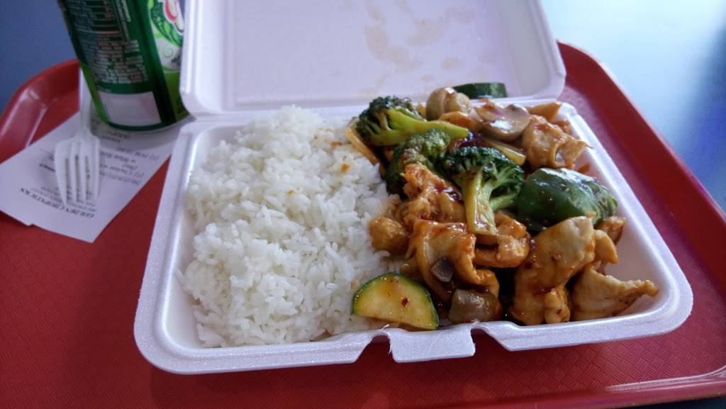 Golden Chopsticks | restaurant | 1800 Spring Garden St, Philadelphia, PA 19130, USA | 2154969190 OR +1 215-496-9190