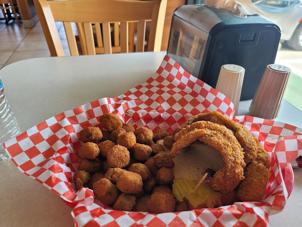 Helen’s hot chicken ft worth | restaurant | 2812 Horne St, Fort Worth, TX 76107, USA | 6822555405 OR +1 682-255-5405