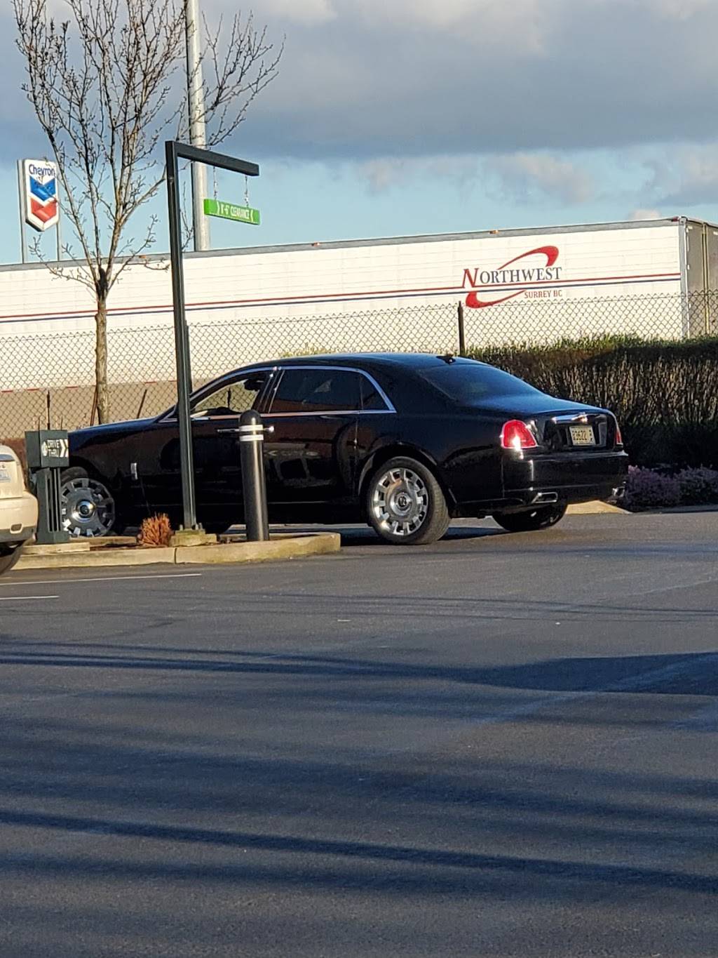 Starbucks | cafe | 12235 N Center Ave, Portland, OR 97217, USA | 5032854642 OR +1 503-285-4642