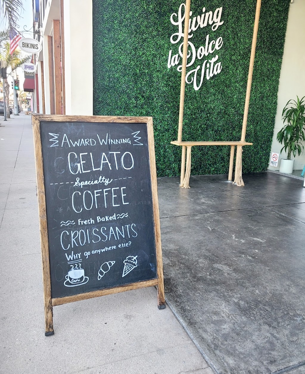 Capri Gelato & Coffee Bar | restaurant | 1034 Hermosa Ave, Hermosa Beach, CA 90254, USA | 3104228992 OR +1 310-422-8992