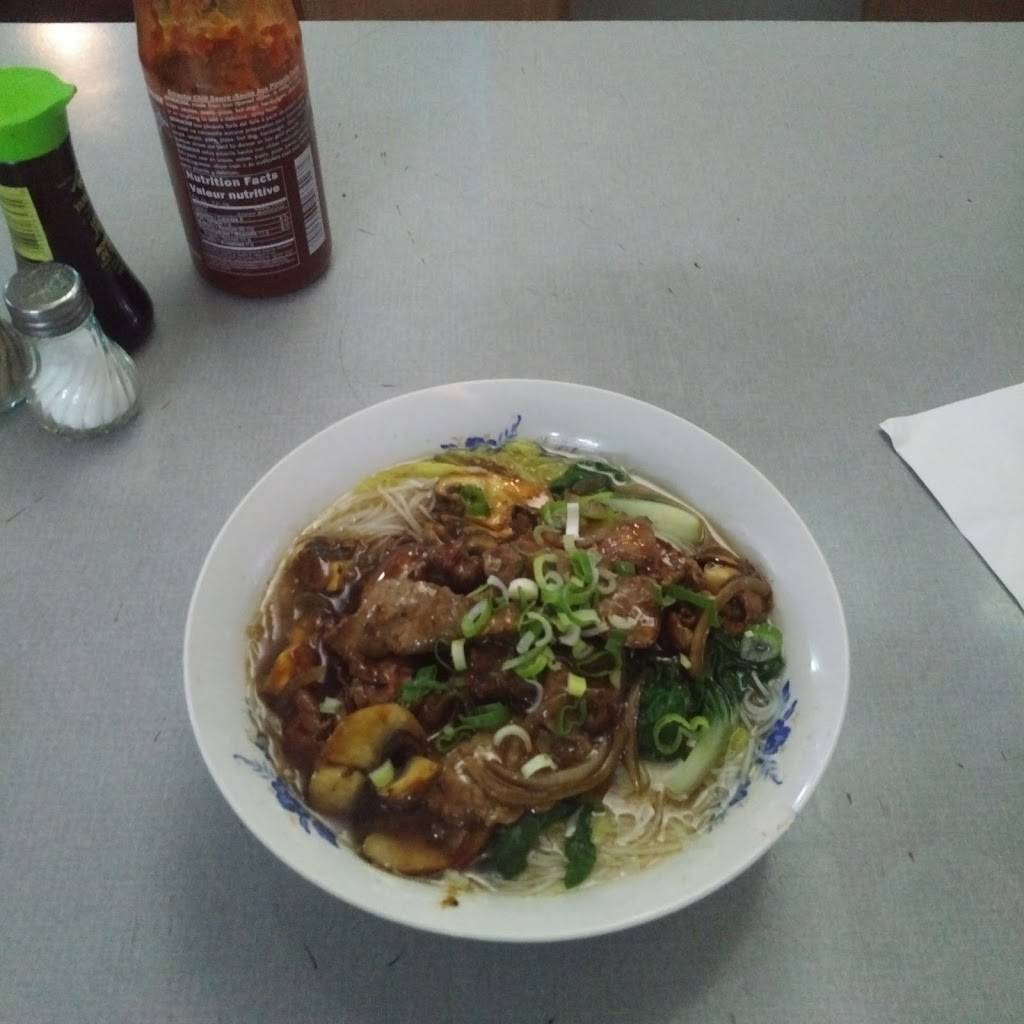 Wok and Grill | restaurant | 1085 OConnor Dr, Toronto, ON M4B 3N1, Canada | 6477972056 OR +1 647-797-2056