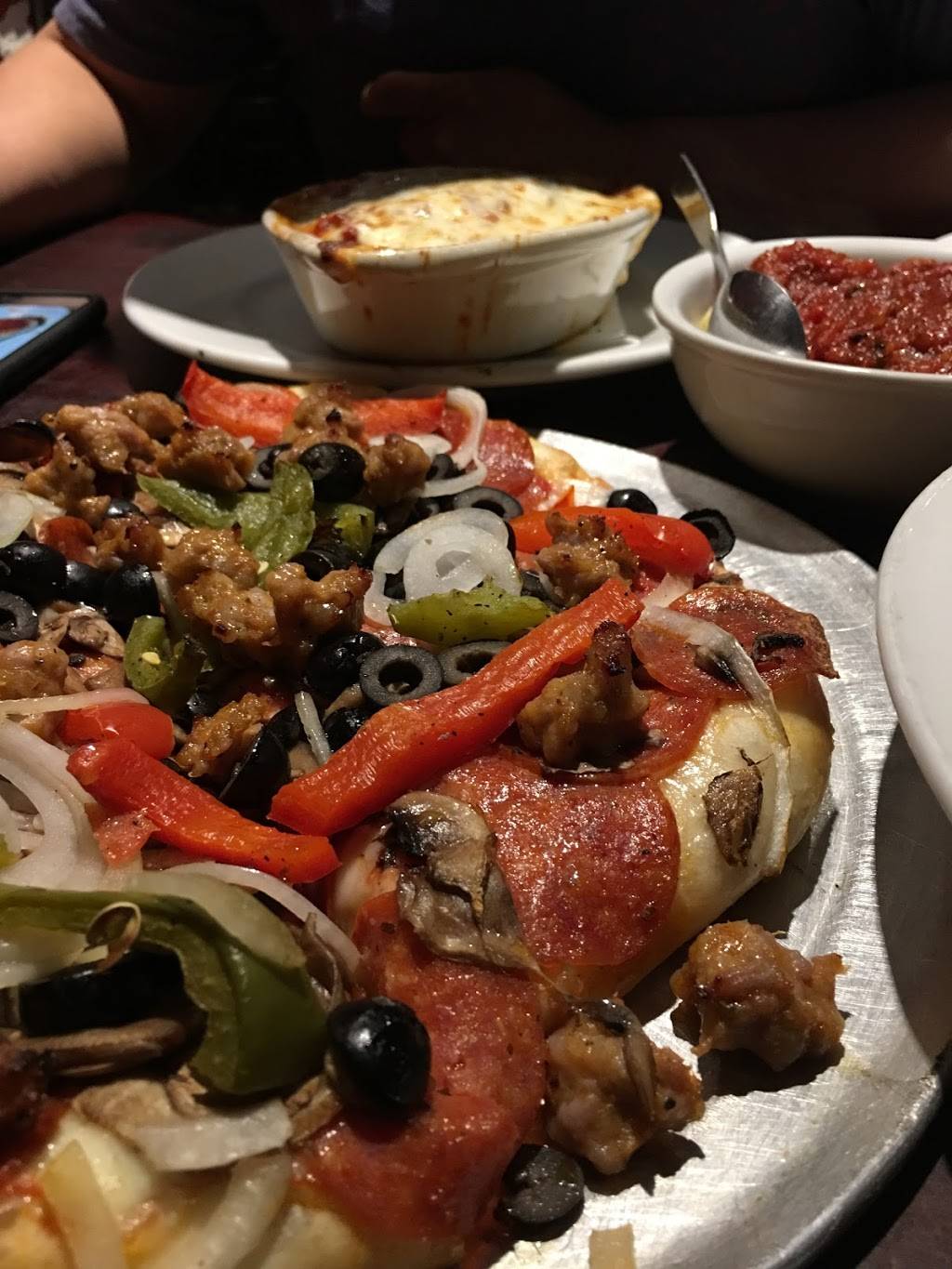 Jojos Pizza Kitchen | restaurant | 6237 Pats Ranch Road, Mira Loma, CA 91752, USA | 9517345656 OR +1 951-734-5656