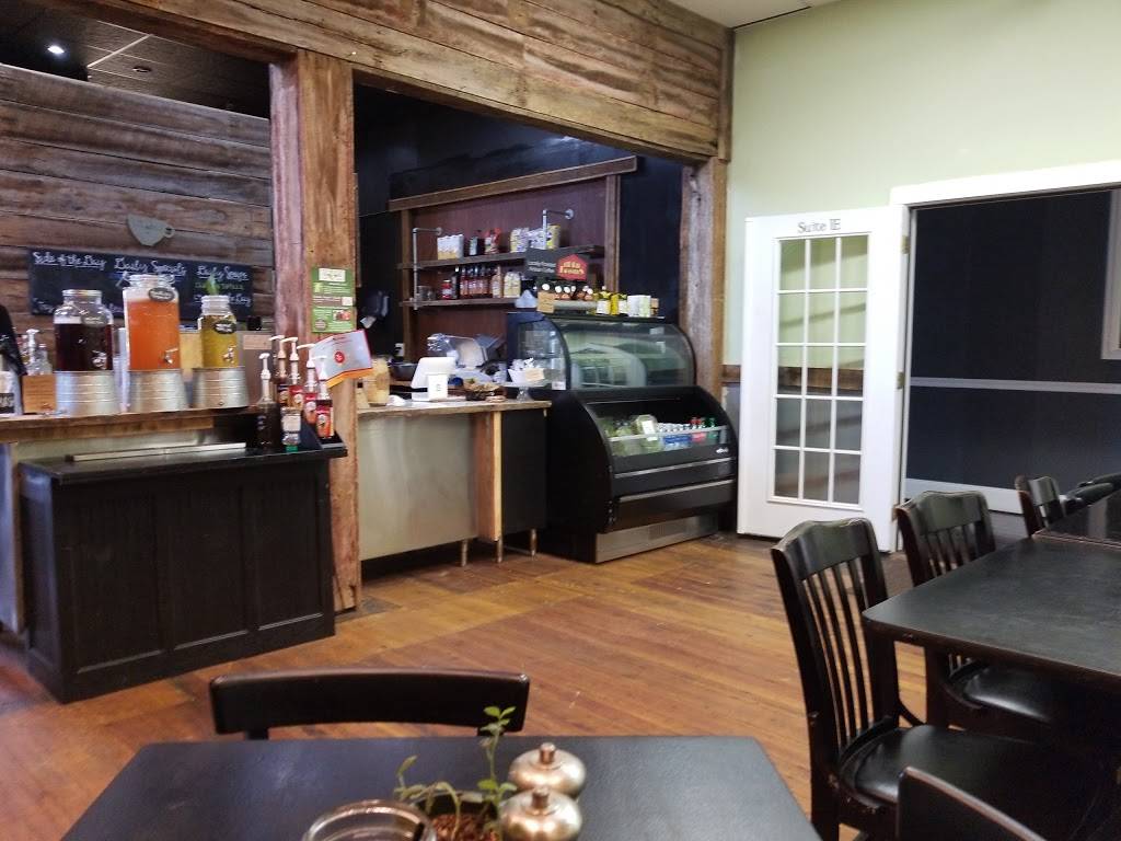 The Back Room Bistro | restaurant | 39 W Broad St, Cookeville, TN 38501, USA | 9318818915 OR +1 931-881-8915