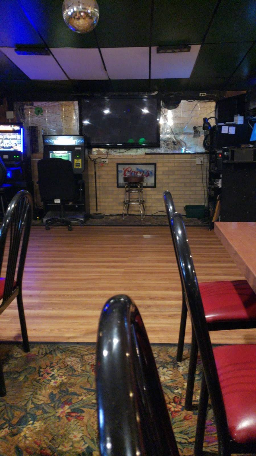 DJs Pub & Grill | restaurant | 2064 Henry St, Muskegon, MI 49441, USA | 2317552791 OR +1 231-755-2791