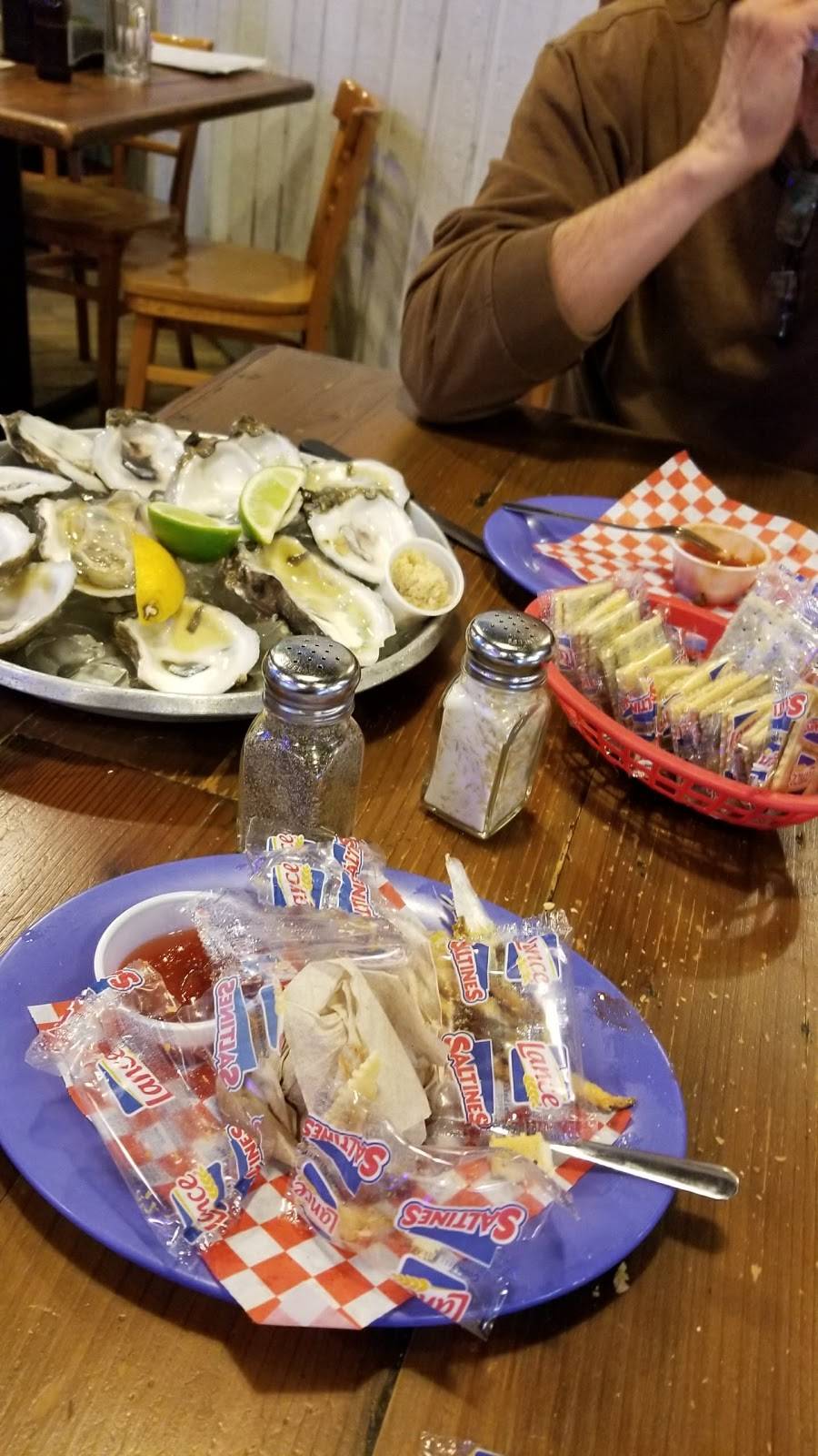 Captain Bennys | restaurant | 10896 Northwest Fwy, Houston, TX 77092, USA | 7136801828 OR +1 713-680-1828