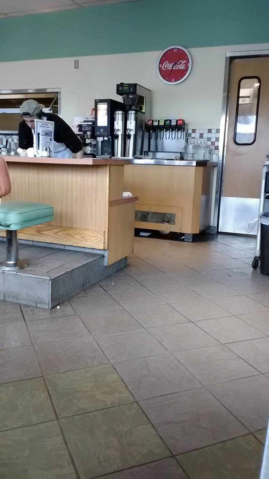 Indy Way Diner | restaurant | 1161 Industrial Way, Longview, WA 98632, USA | 3605758353 OR +1 360-575-8353