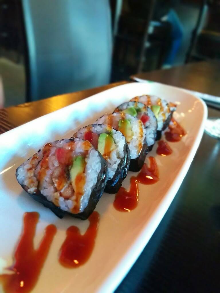 Sushiraw | restaurant | 682 Haight St, San Francisco, CA 94117, USA | 4158636888 OR +1 415-863-6888