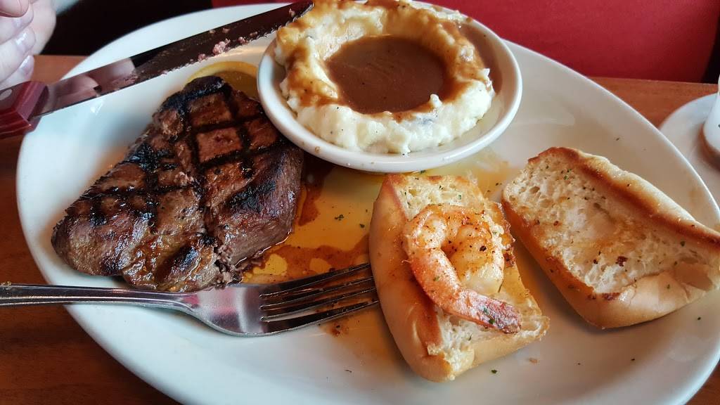 Texas Roadhouse | restaurant | 29485 John R Rd, Madison Heights, MI 48071, USA | 2485456609 OR +1 248-545-6609