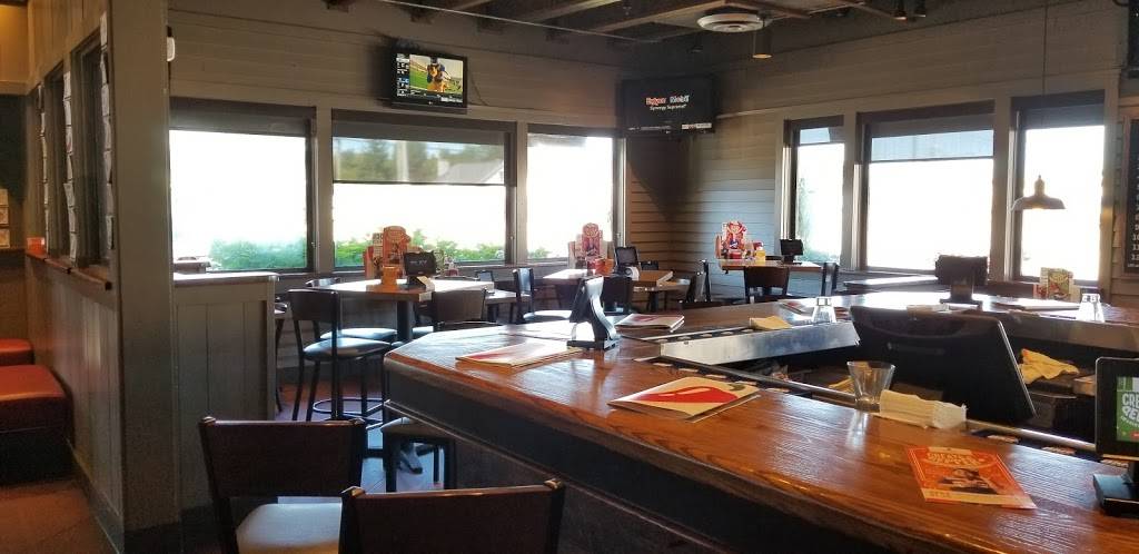 Chilis Grill & Bar | restaurant | 4153 Transit Rd, Buffalo, NY 14221, USA | 7166340505 OR +1 716-634-0505