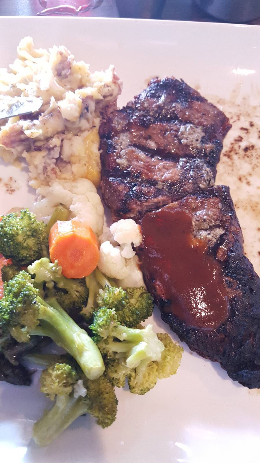 Scovills Grill | restaurant | 60 Red Jacket St, Dansville, NY 14437, USA | 5853352601 OR +1 585-335-2601