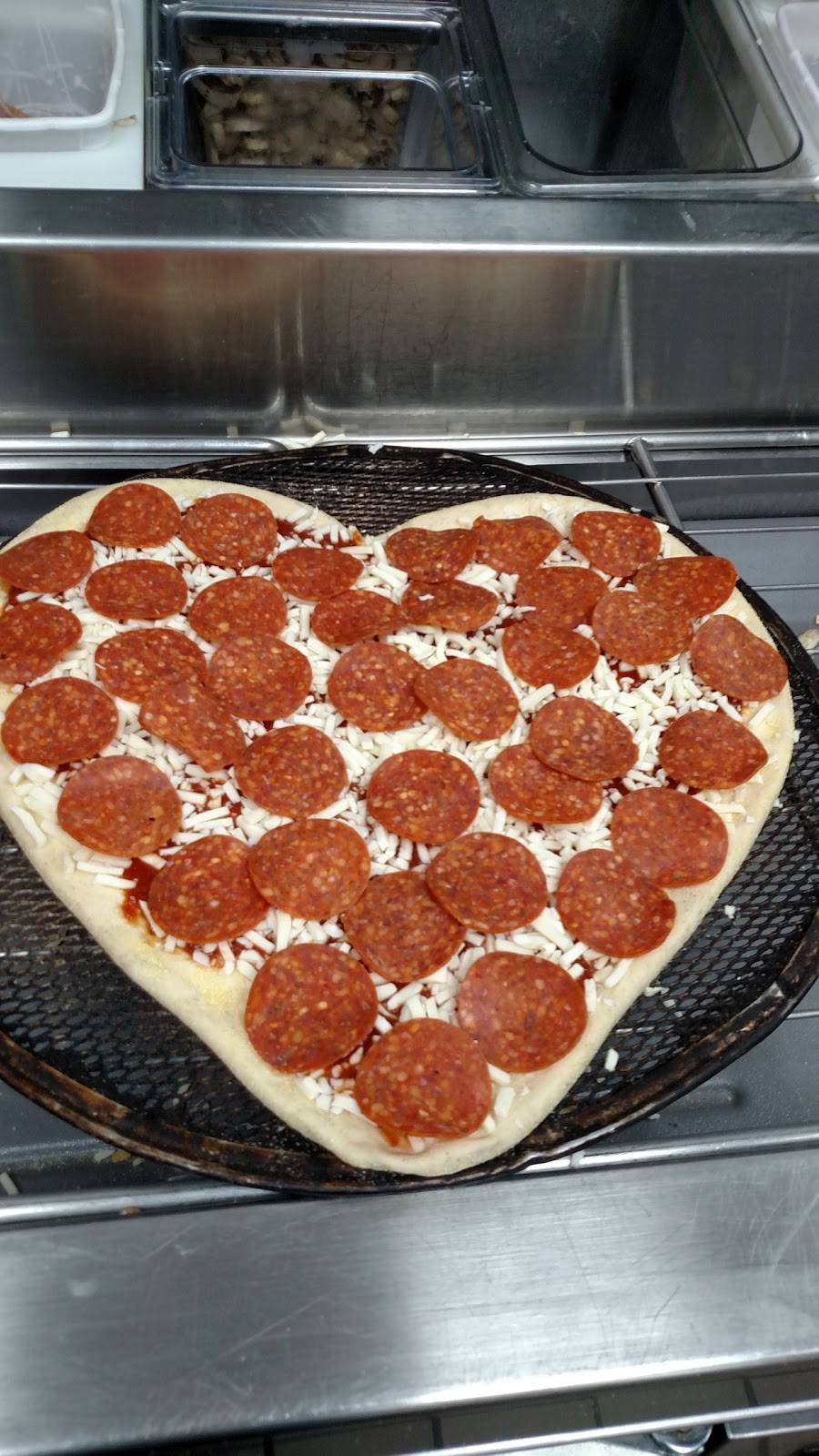 Dominos Pizza | meal delivery | 33382 Walker Rd, Avon Lake, OH 44012, USA | 4409333099 OR +1 440-933-3099