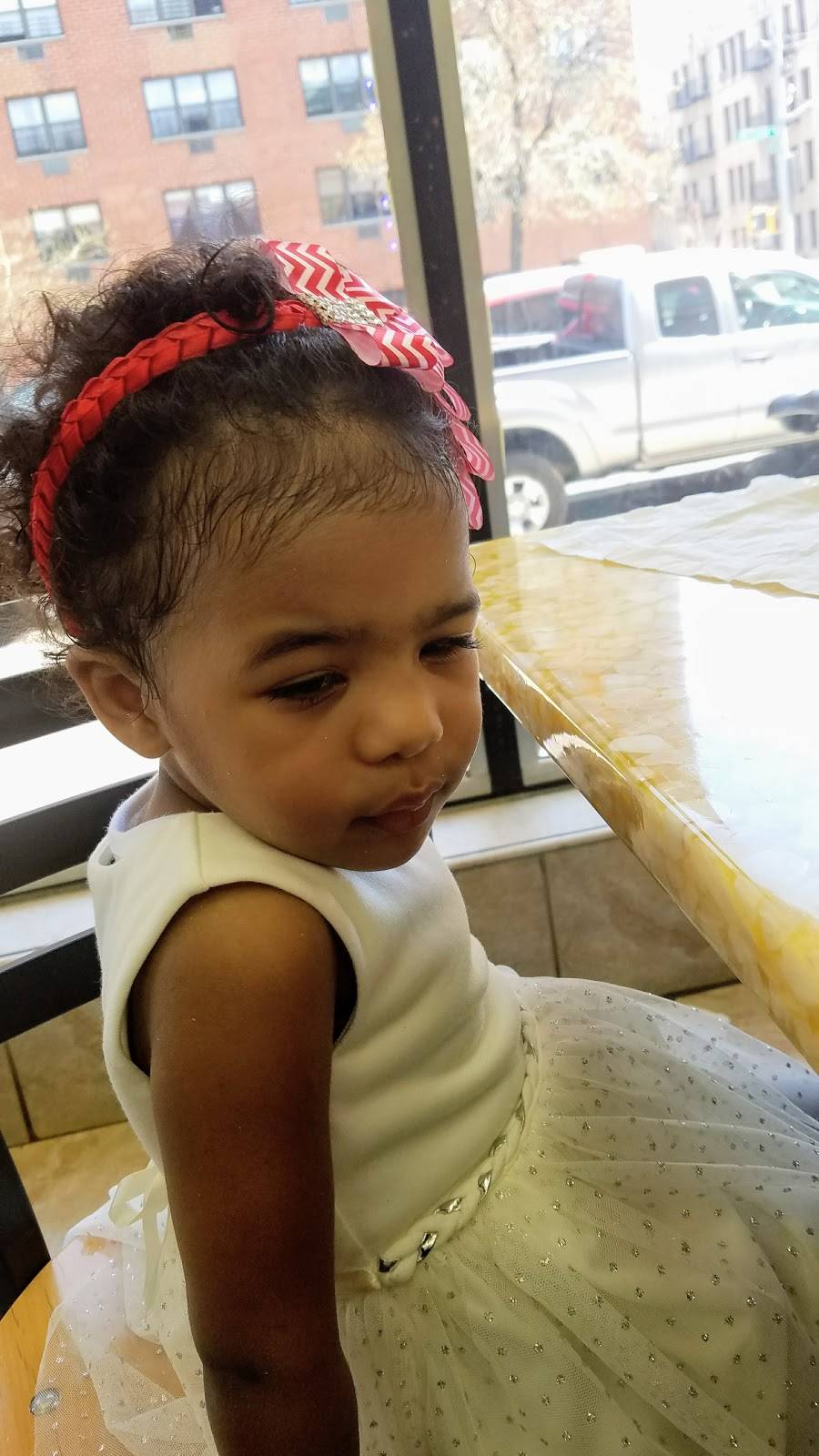 Wimpys | restaurant | 1822 Amsterdam Ave, New York, NY 10031, USA | 2122818989 OR +1 212-281-8989