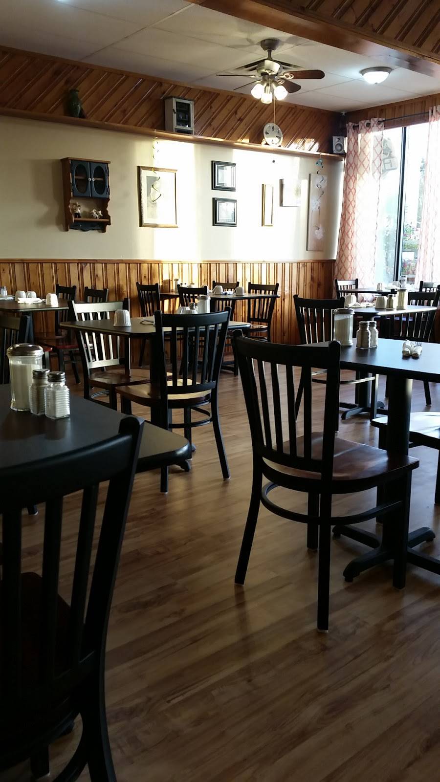 Peninsula Grill | restaurant | 1405 2nd Ave W, Owen Sound, ON N4K 6T6, Canada | 5193710832 OR +1 519-371-0832