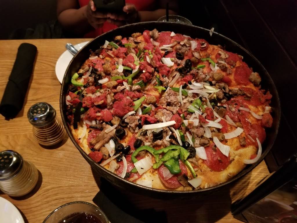 BJs Restaurant & Brewhouse | restaurant | 4151 Conroy Rd, Orlando, FL 32839, USA | 4073520225 OR +1 407-352-0225