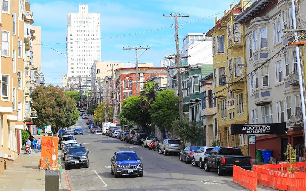 Bootleg Bar & Kitchen | restaurant | 2360 Van Ness Ave, San Francisco, CA 94109, USA | 4158727773 OR +1 415-872-7773