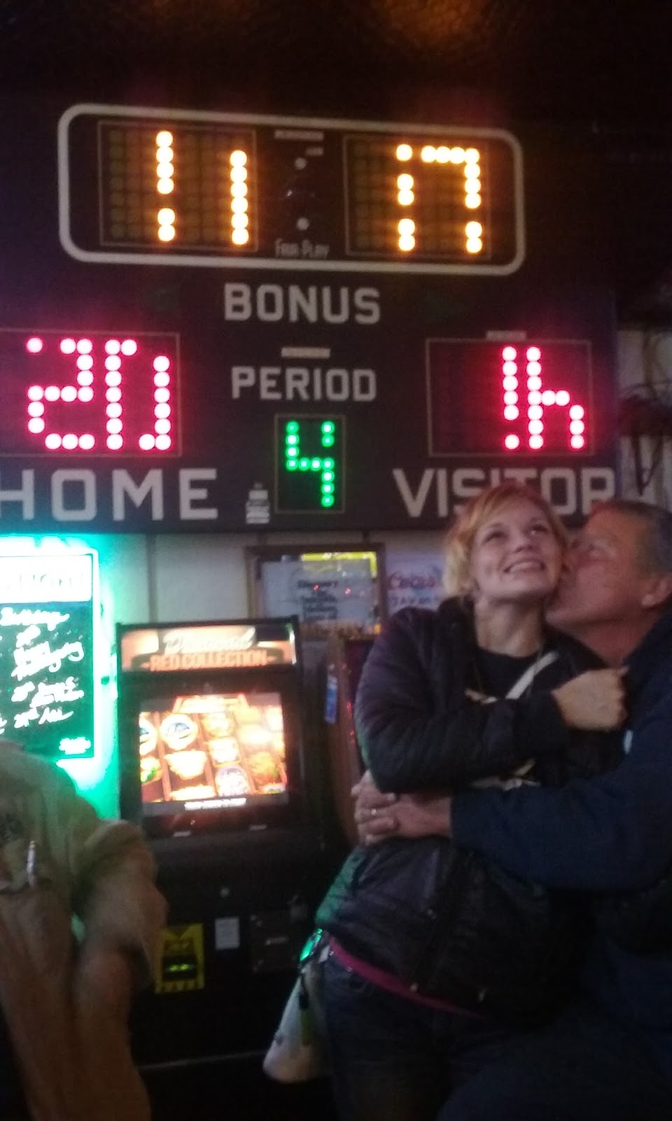 Tav on the Ave | night club | 914 Morningside Ave, Sioux City, IA 51106, USA | 7122746861 OR +1 712-274-6861