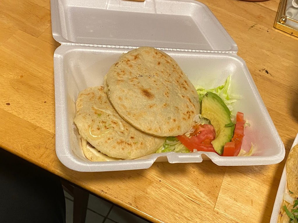 Quesadillas Burritos Tacos | restaurant | Shiloh at Belt Line N, NS, Garland, TX 75044, USA | 2144571301 OR +1 214-457-1301