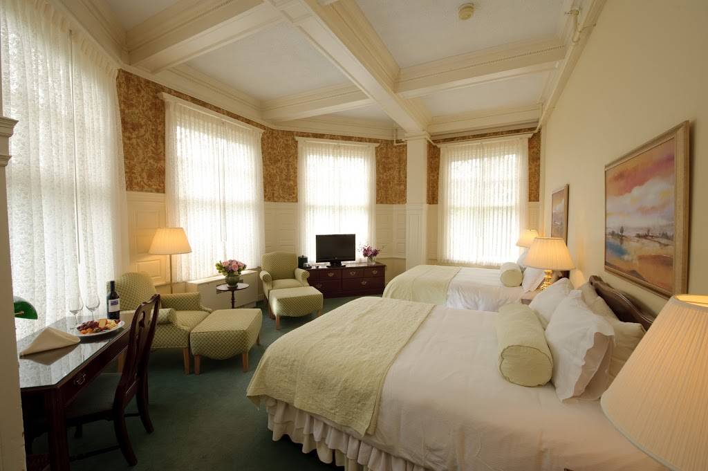 Cranwell Resort | restaurant | 55 Lee Rd, Lenox, MA 01240, USA | 4136371364 OR +1 413-637-1364