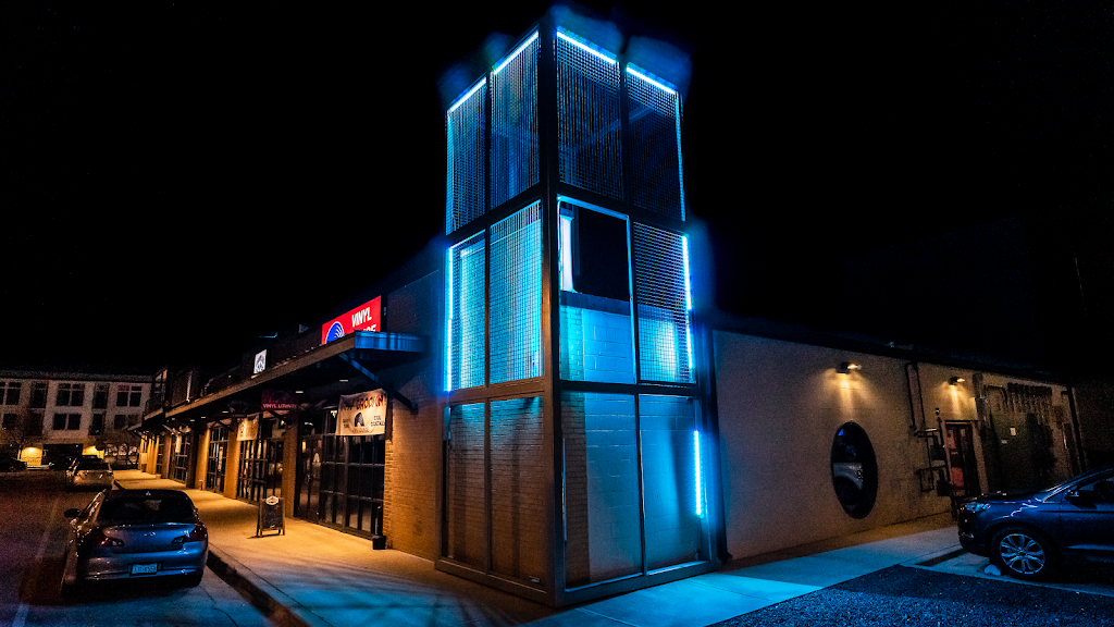 Vinyl Lounge | restaurant | 314 E Hickory St Suite 121, Denton, TX 76201, USA | 9402186987 OR +1 940-218-6987