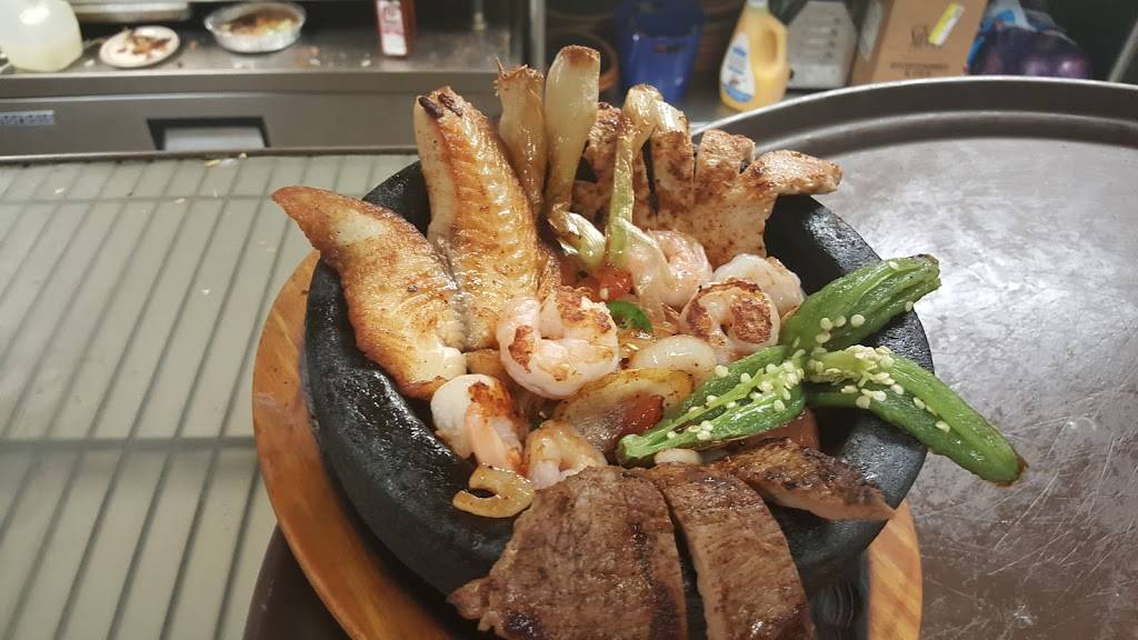 Sonoras Mexican Restaurant | restaurant | 15 2nd Ave SW, Hutchinson, MN 55350, USA | 3205877600 OR +1 320-587-7600