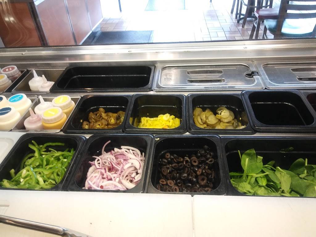 Subway Restaurants | restaurant | 2388 Summer Ave, Memphis, TN 38112, USA | 9013230830 OR +1 901-323-0830