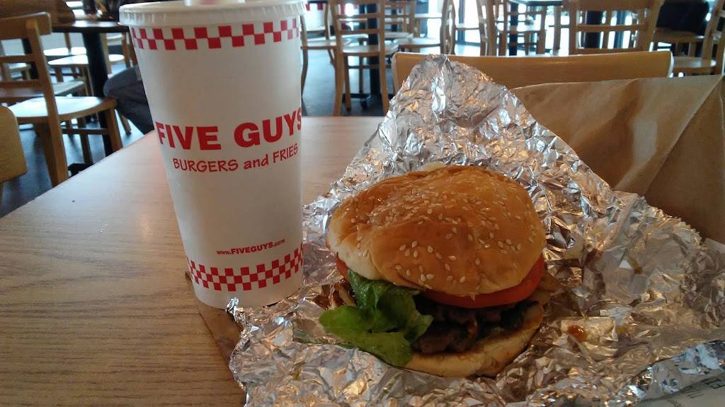 Five Guys | meal takeaway | 1209 N Main St, Summerville, SC 29483, USA | 8438214204 OR +1 843-821-4204