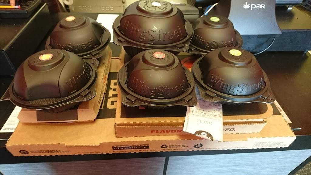 Pizza Hut | restaurant | 960 W Main St, Rockwell, NC 28138, USA | 7042790590 OR +1 704-279-0590