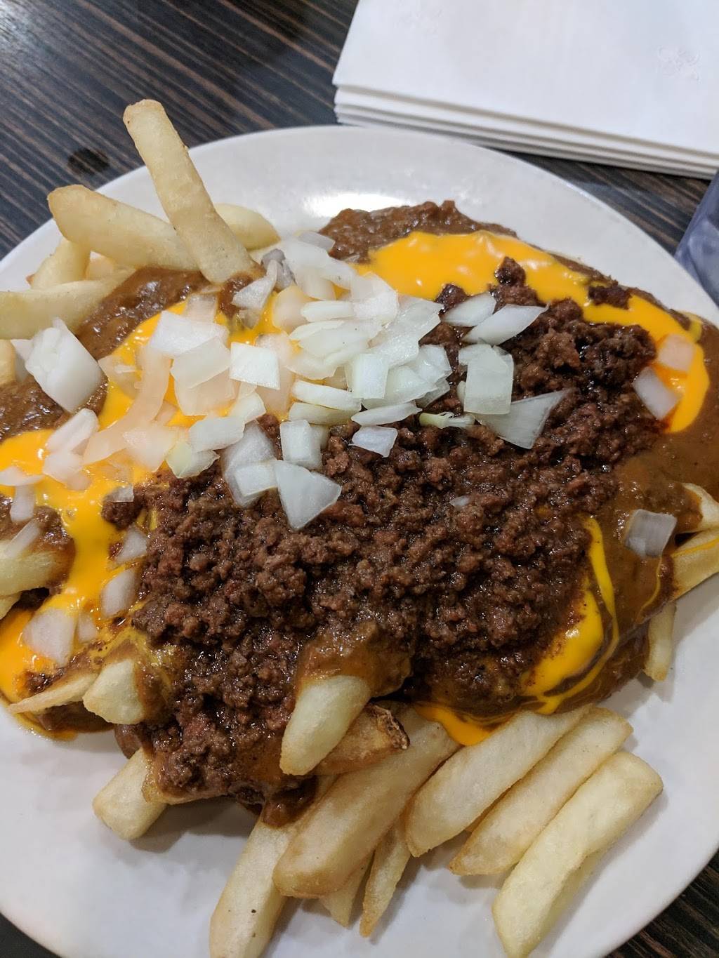 Onassis Coney Island Inc | restaurant | 1501 Michigan Ave, Detroit, MI 48216, USA | 3132229999 OR +1 313-222-9999