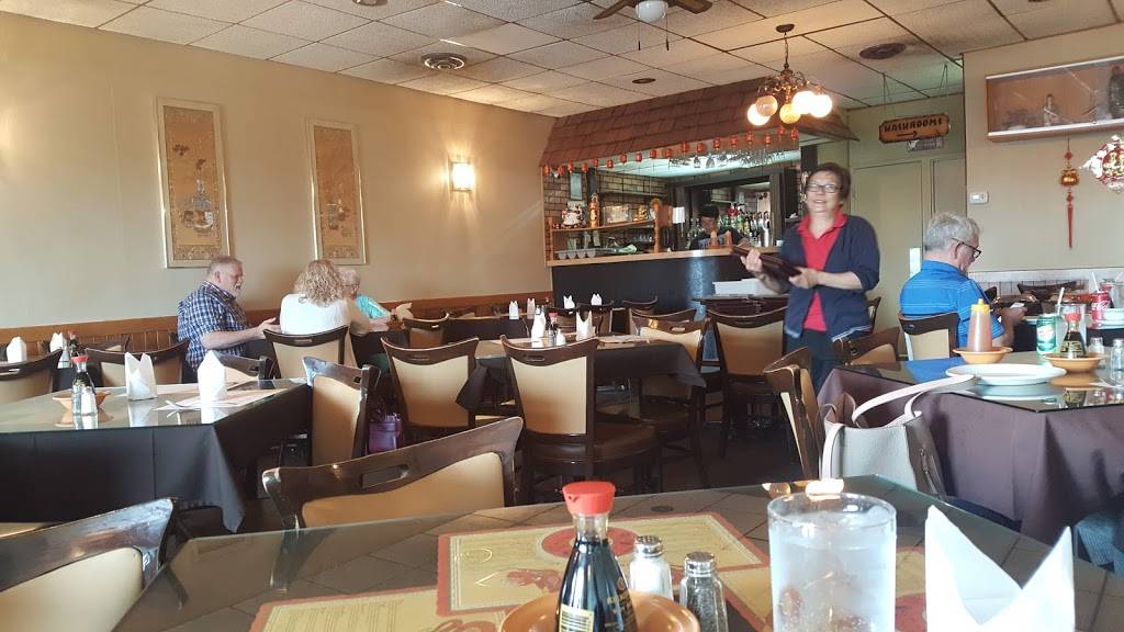 Golden Crown Restaurant | restaurant | 421 St Clair St, Chatham, ON N7L 3K4, Canada | 5193513787 OR +1 519-351-3787