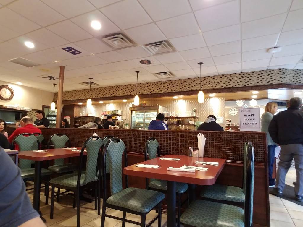 Malverne Diner | restaurant | 350 Hempstead Ave, Malverne, NY 11565, USA | 5165933382 OR +1 516-593-3382