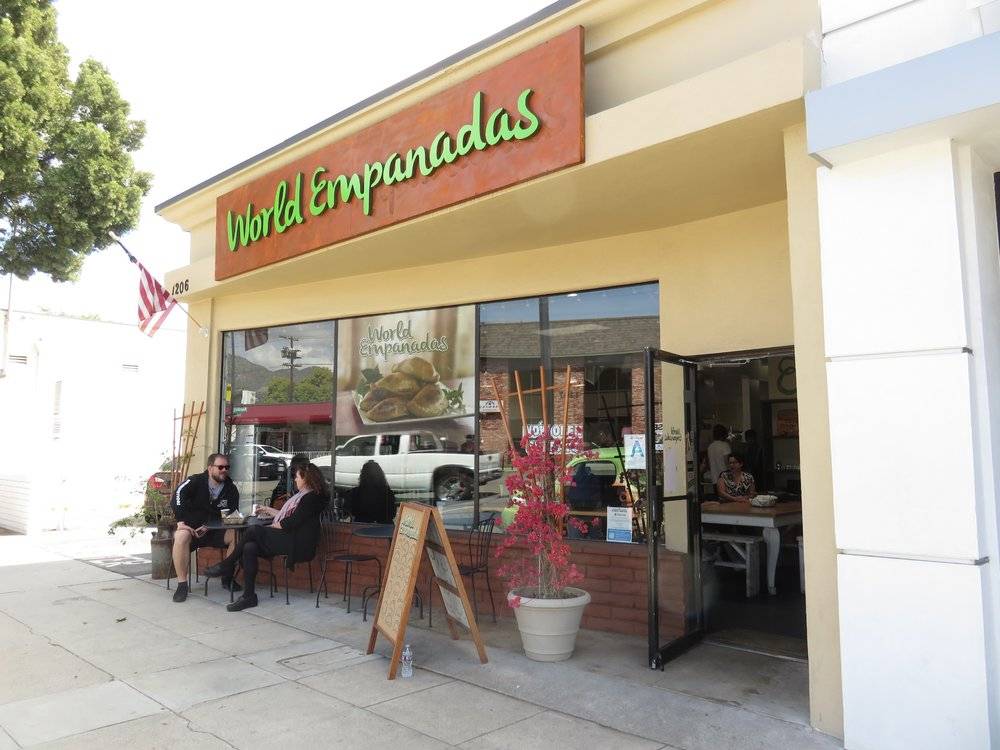 World Empanadas | restaurant | 1206 W Magnolia Blvd, Burbank, CA 91506, USA | 8185614999 OR +1 818-561-4999