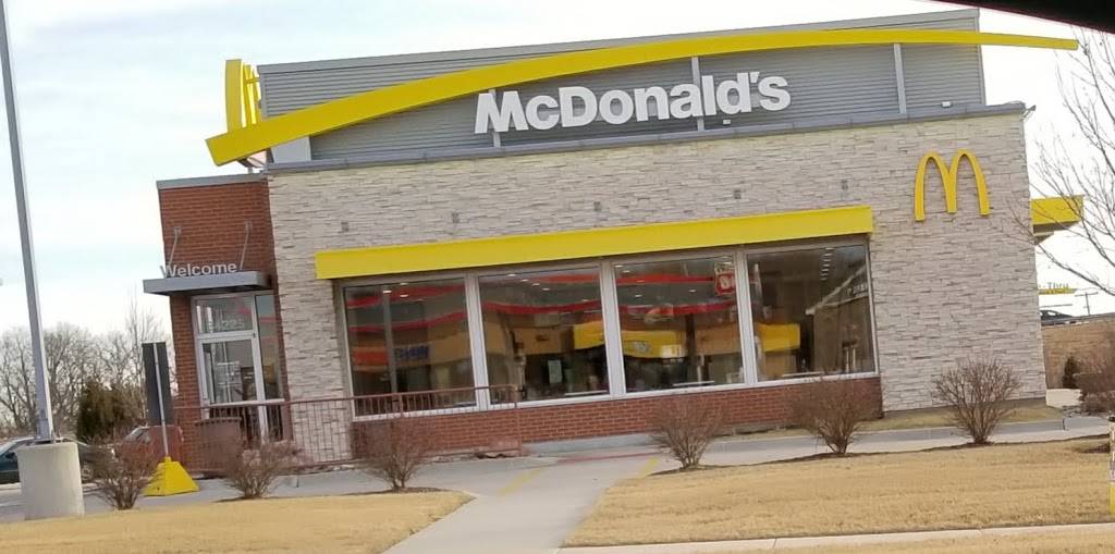 McDonalds | cafe | 34225 Commerce Dr, De Soto, KS 66018, USA | 9135851166 OR +1 913-585-1166