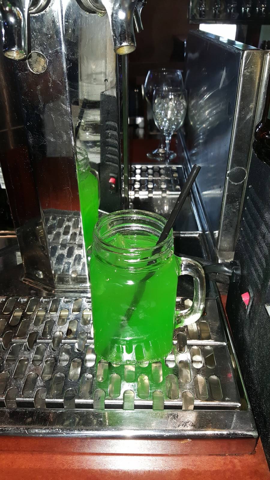 Glacier Rock | restaurant | 630 W. Pine Street, Hwy12, Baraboo, WI 53913, USA | 6083564869 OR +1 608-356-4869