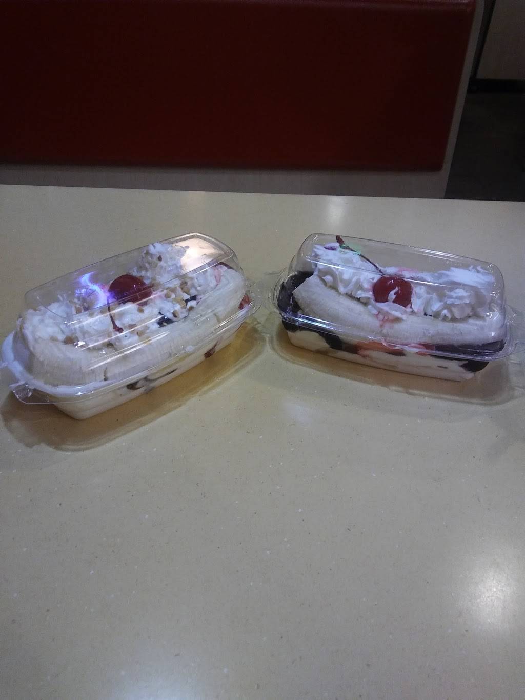 Wienerschnitzel | restaurant | 2565 Highland Ave, Highland, CA 92346, USA | 9098628801 OR +1 909-862-8801