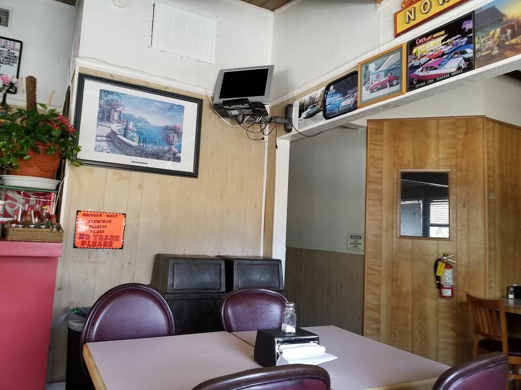 Debs Frosty | restaurant | 460 Pleasant Valley Rd, Diamond Springs, CA 95619, USA | 5306213327 OR +1 530-621-3327